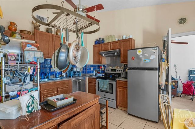 624 Honey Ridge Lane, Hinesville, GA 31313