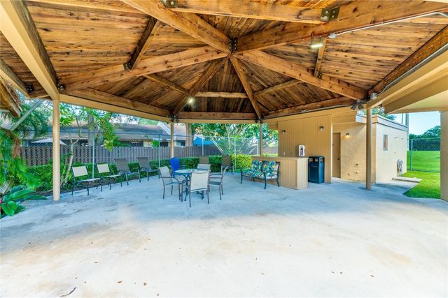 1424 NW 97th Terrace 280, Hollywood, FL 33024