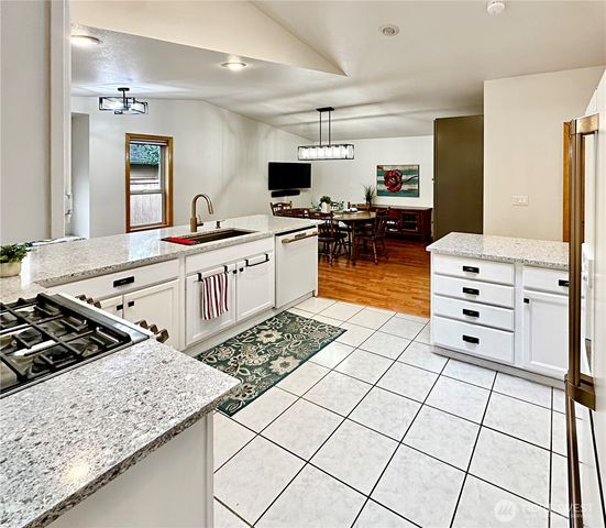 2408 Woodfield Loop SE, Olympia, WA 98501