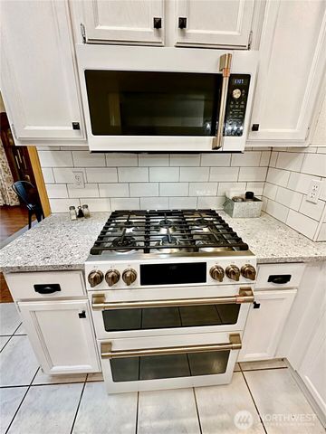 2408 Woodfield Loop SE, Olympia, WA 98501