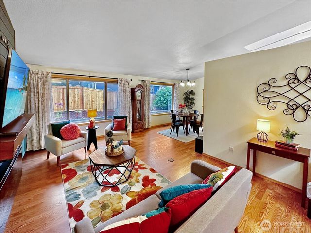 2408 Woodfield Loop SE, Olympia, WA 98501