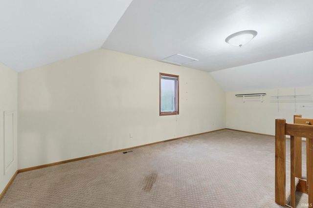 8228 Victoria Woods Place, Fort Wayne, IN 46825