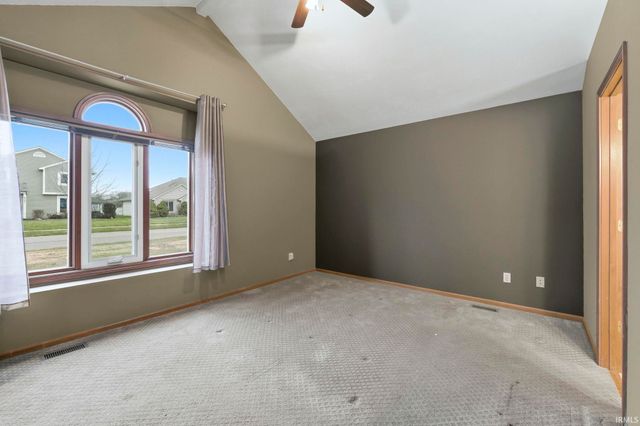 8228 Victoria Woods Place, Fort Wayne, IN 46825