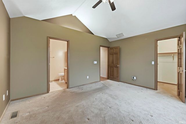 8228 Victoria Woods Place, Fort Wayne, IN 46825