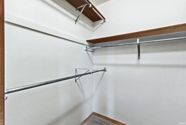 8228 Victoria Woods Place, Fort Wayne, IN 46825