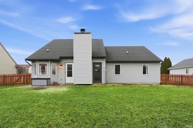 8228 Victoria Woods Place, Fort Wayne, IN 46825