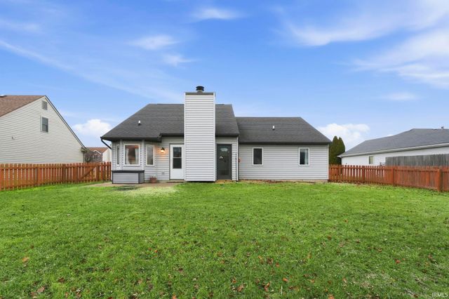 8228 Victoria Woods Place, Fort Wayne, IN 46825