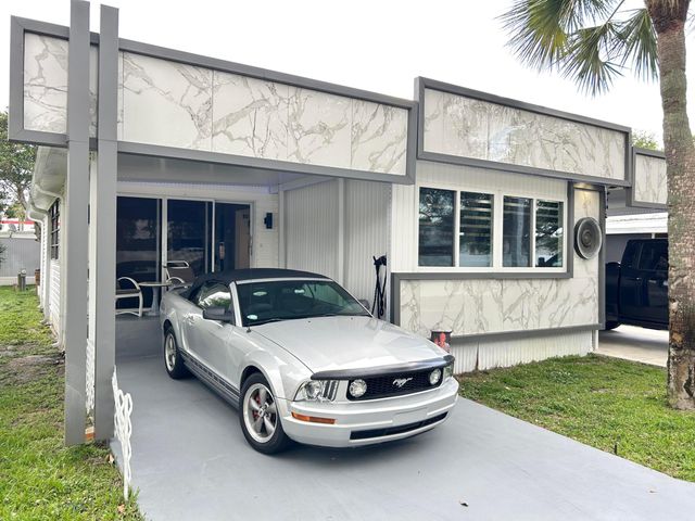 111 Alamanda Lane, Deerfield Beach, FL 33442