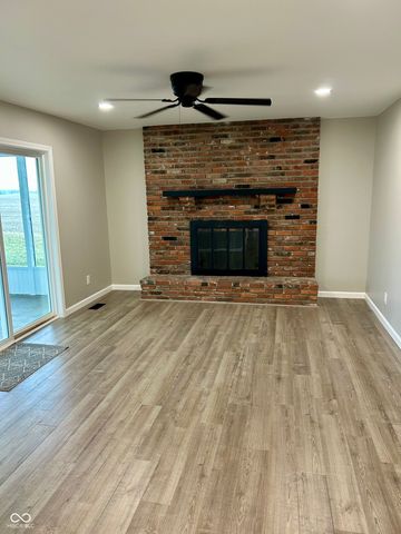 728 E County Road 100 N, Frankfort, IN 46041