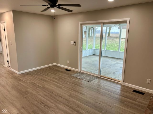 728 E County Road 100 N, Frankfort, IN 46041