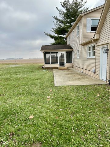 728 E County Road 100 N, Frankfort, IN 46041