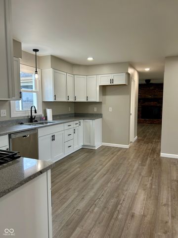 728 E County Road 100 N, Frankfort, IN 46041