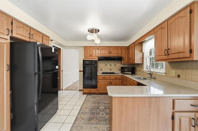 1307 Silver LANE, Robinson Twp, PA 15108