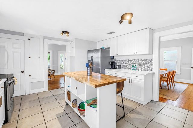1726 2ND AVENUE N, St Petersburg, FL 33713