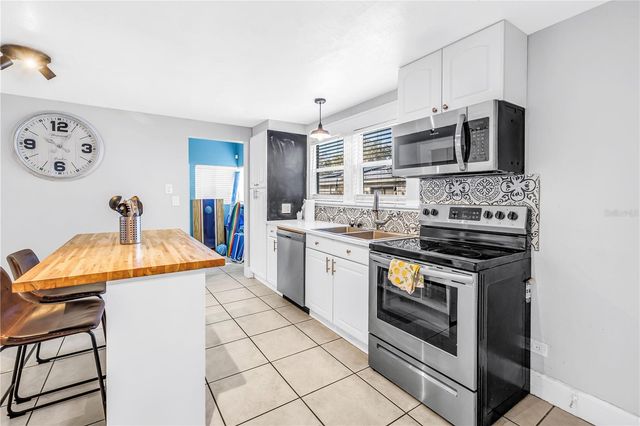 1726 2ND AVENUE N, St Petersburg, FL 33713