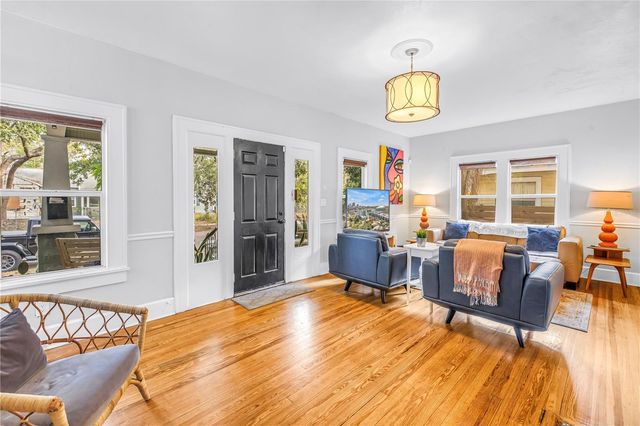 1726 2ND AVENUE N, St Petersburg, FL 33713