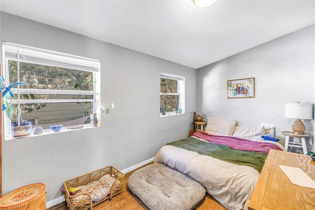 1726 2ND AVENUE N, St Petersburg, FL 33713