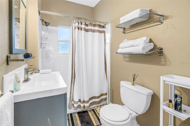 1726 2ND AVENUE N, St Petersburg, FL 33713