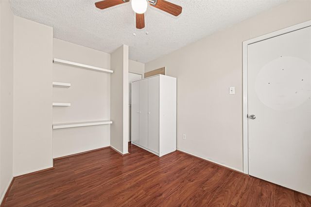 13040 Greenway Chase Court 3040, Houston, TX 77072