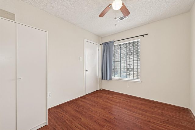 13040 Greenway Chase Court 3040, Houston, TX 77072