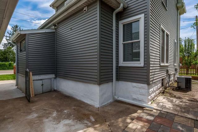 948 Harrison Avenue, Beloit, WI 53511