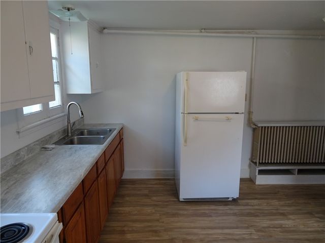 209 Depot St, Youngwood, PA 15697