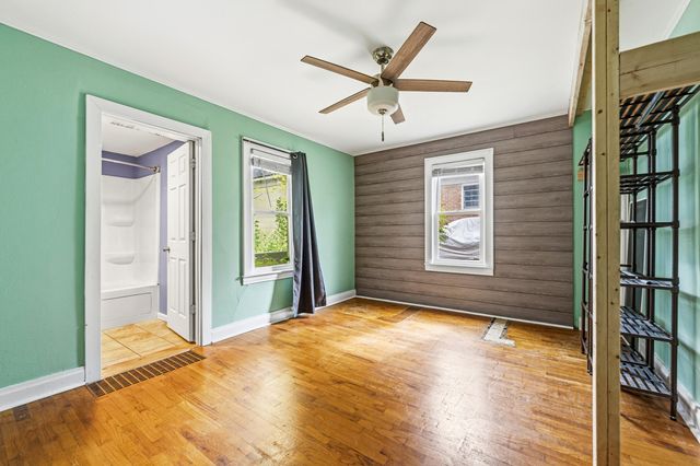 205 Parchmount Avenue, Parchment City, MI 49004