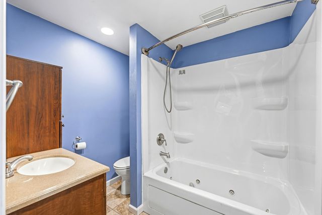 205 Parchmount Avenue, Parchment City, MI 49004