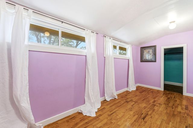 205 Parchmount Avenue, Parchment City, MI 49004