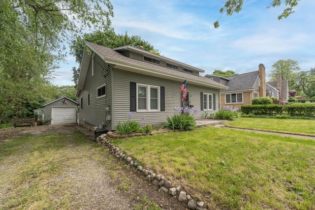 205 Parchmount Avenue, Parchment City, MI 49004