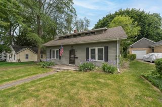 205 Parchmount Avenue, Parchment City, MI 49004