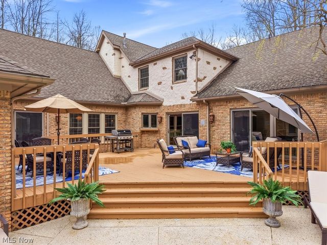 7751 Chagrin Road, Chagrin Falls, OH 44023