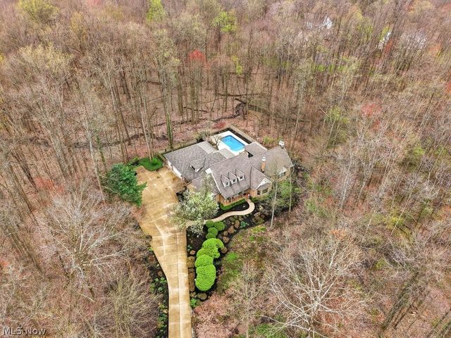 7751 Chagrin Road, Chagrin Falls, OH 44023