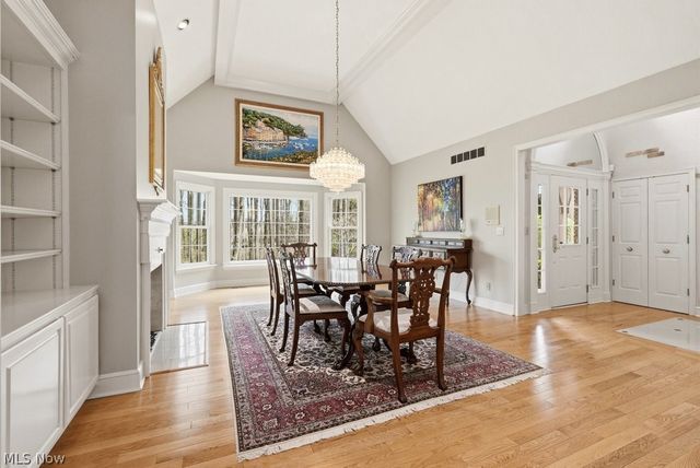 7751 Chagrin Road, Chagrin Falls, OH 44023