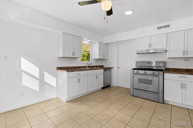 508 E Jefferson Street, O'fallon, IL 62269
