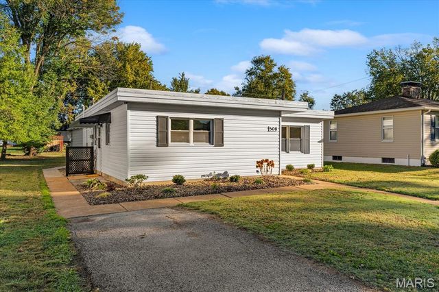 508 E Jefferson Street, O'fallon, IL 62269