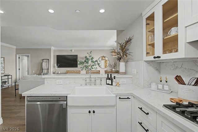 2777 Paradise Road 801, Las Vegas, NV 89109