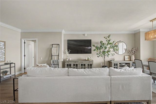 2777 Paradise Road 801, Las Vegas, NV 89109