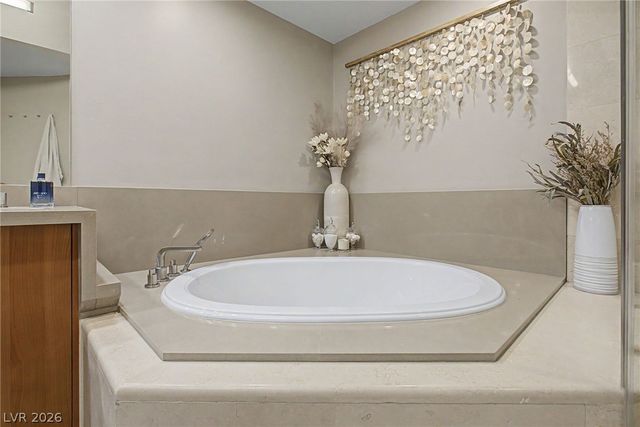 2777 Paradise Road 801, Las Vegas, NV 89109