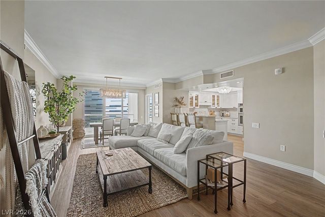 2777 Paradise Road 801, Las Vegas, NV 89109