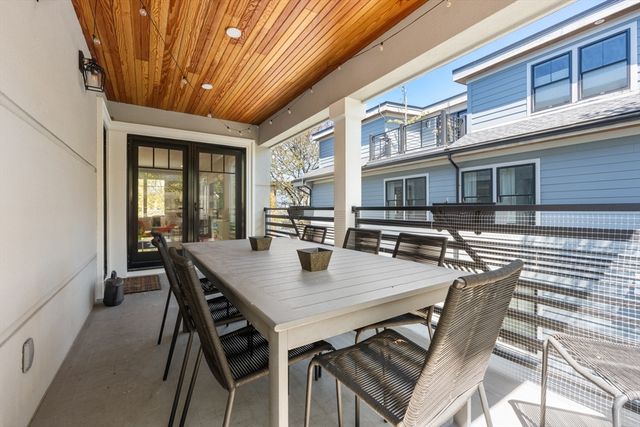 80 Verndale St, Brookline, MA 02446