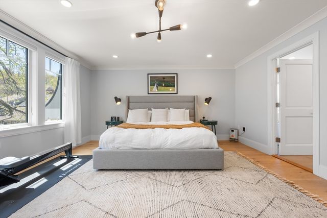 80 Verndale St, Brookline, MA 02446
