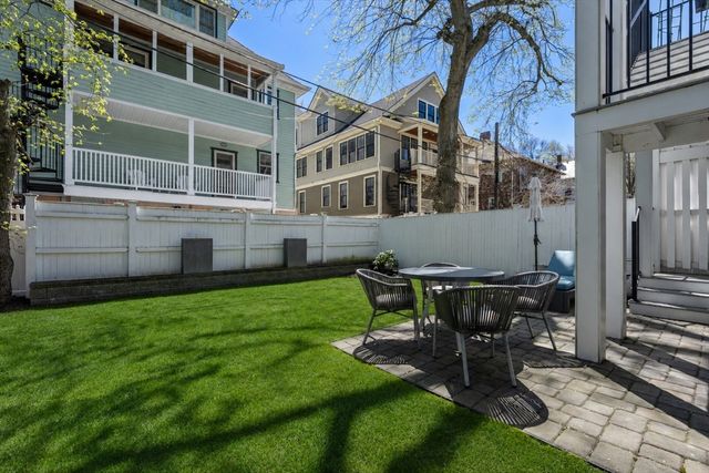 80 Verndale St, Brookline, MA 02446
