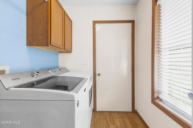 1206 N Finch Drive, Bowling Green, OH 43402