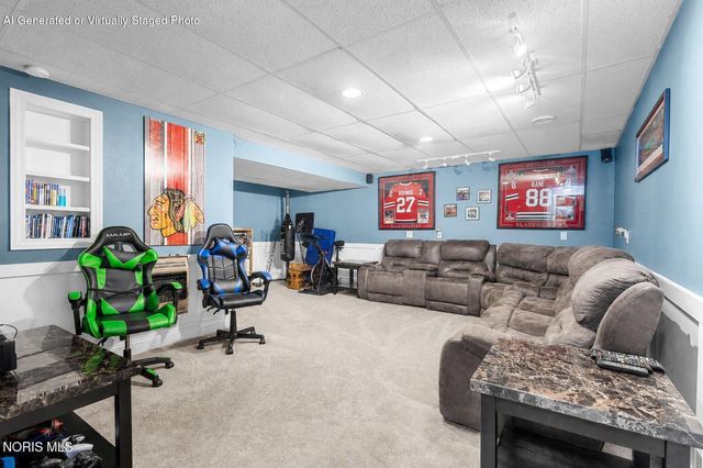 1206 N Finch Drive, Bowling Green, OH 43402