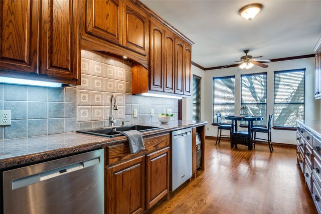 4402 Running Brook Drive, Rowlett, TX 75088