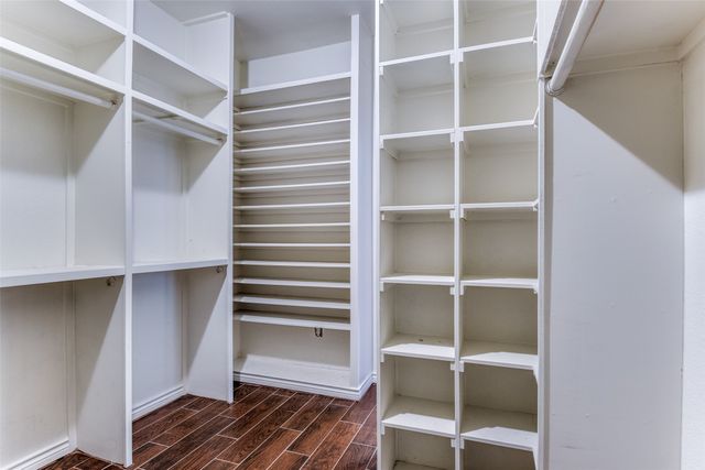 4402 Running Brook Drive, Rowlett, TX 75088