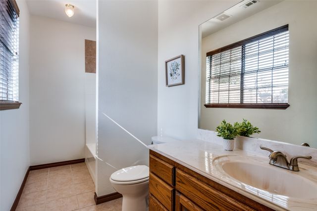 4402 Running Brook Drive, Rowlett, TX 75088