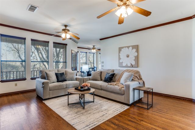 4402 Running Brook Drive, Rowlett, TX 75088