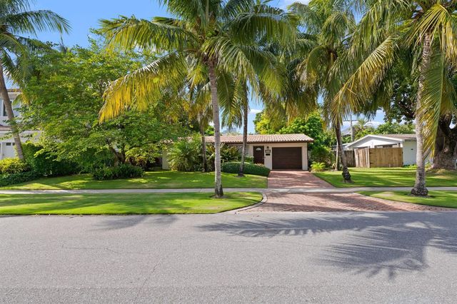 1001 NE 2nd Terrace, Boca Raton, FL 33432